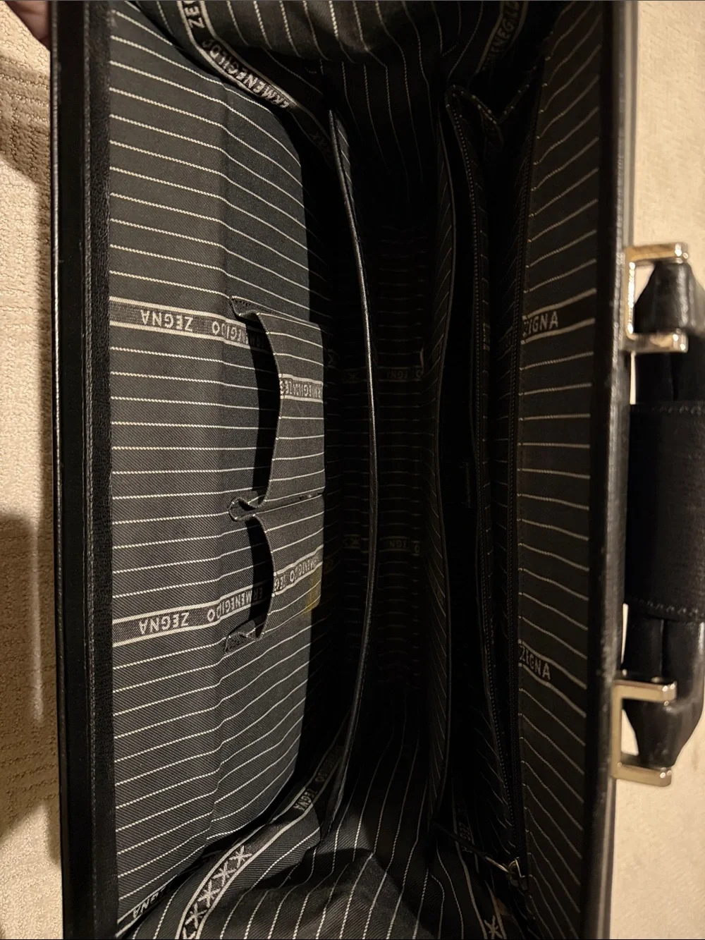 ZEGNA! Black Leather Men's Briefcase - Classic Business Bag